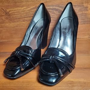 Calvin Klein dress shoes.    Sz. 6 M
